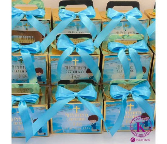 Caja Dorada con Lazo Azul para Comunión | Detalles Hechos a Mano