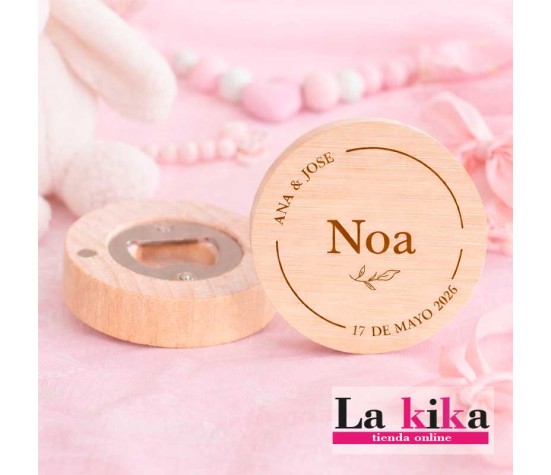 Abridor Imán de Bambú Personalizado para Bautizo de Niña 💗 | Recuerdo Natural y Útil